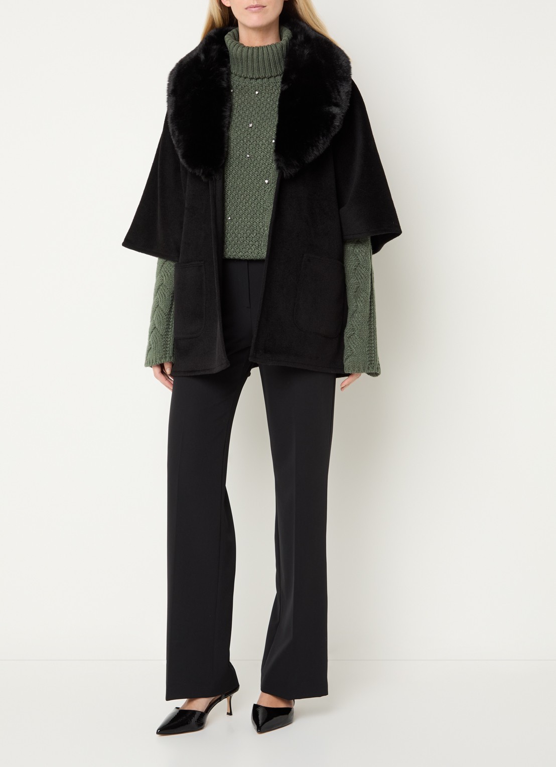 Liu Jo Cape met details van imitatiebont - voorkant 3 zwart