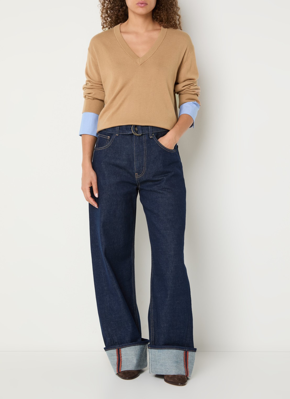 Liu Jo Fijngebreide pullover in wolblend met V-hals - voorkant 4 camel