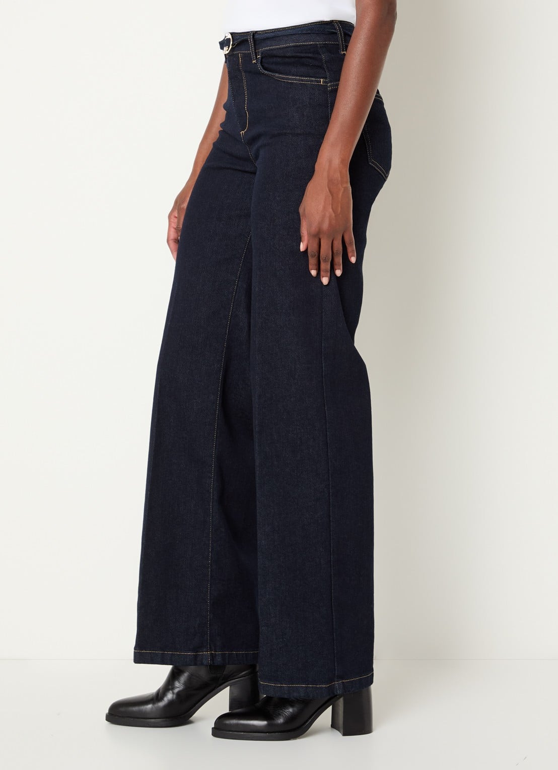 Liu Jo High waist flared fit jeans met gekleurde wassing - detail 2 wit