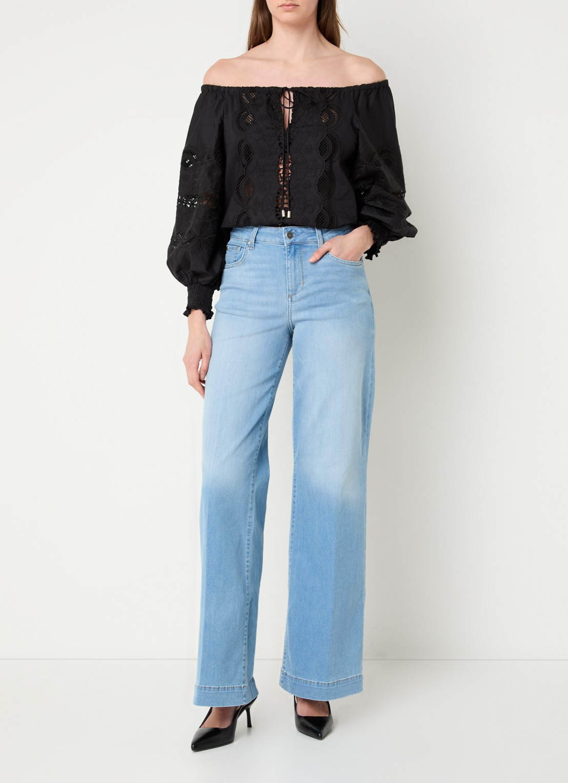 Liu Jo High waist flared jeans met medium wassing - voorkant 2 indigo