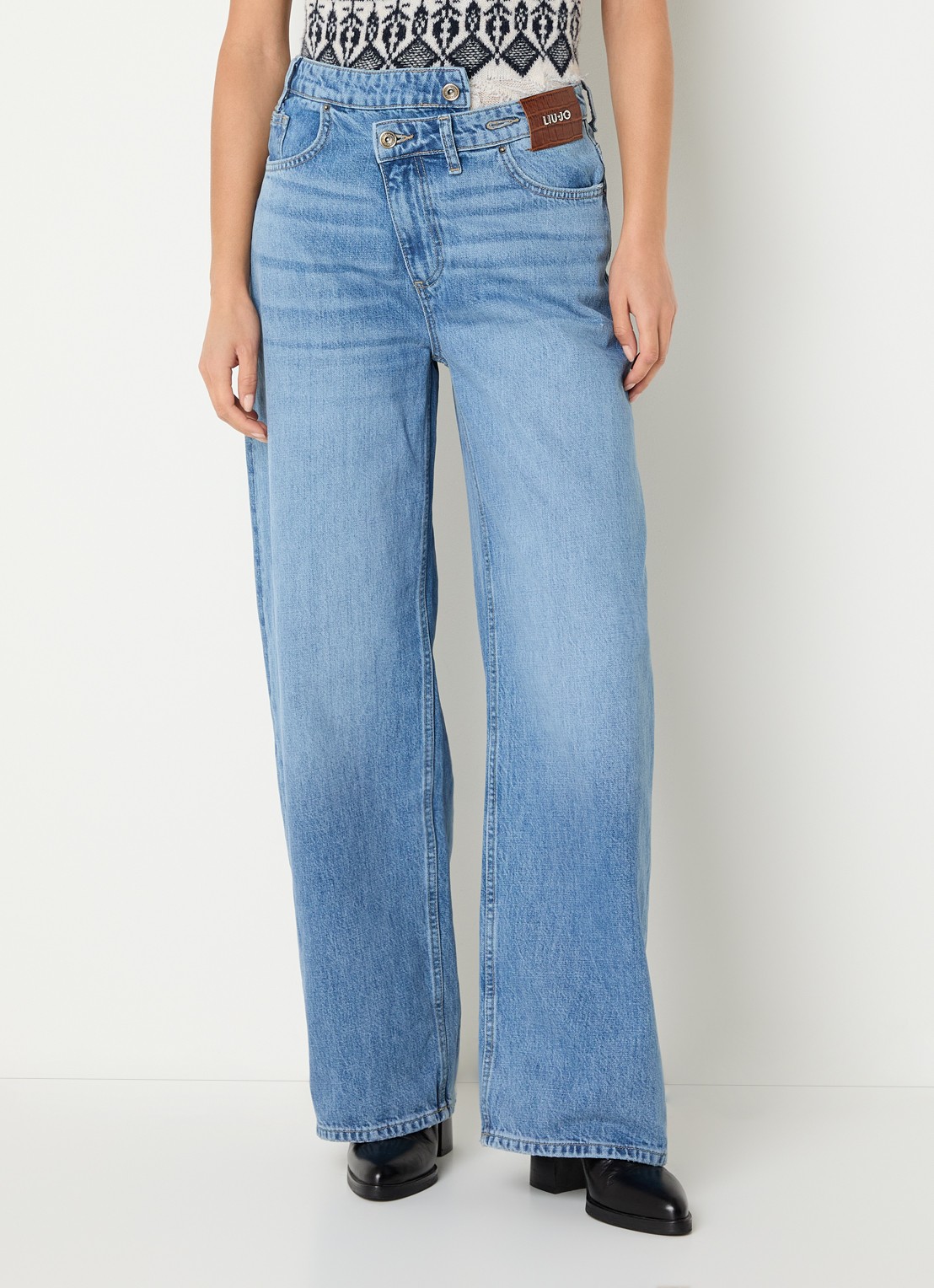 Liu Jo High waist loose fit jeans met asymmetrisch detail - detail 3 indigo