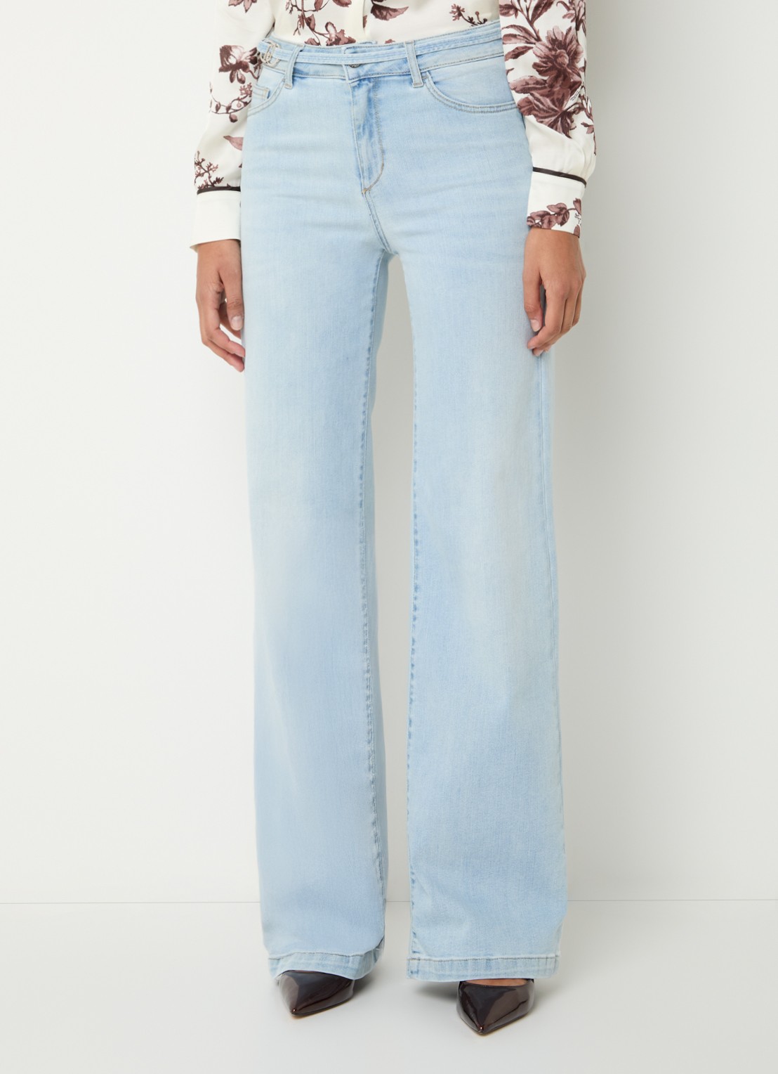 Liu Jo High waist straight leg jeans met gekleurde wassing en ceintuur - detail 4 lichtblauw
