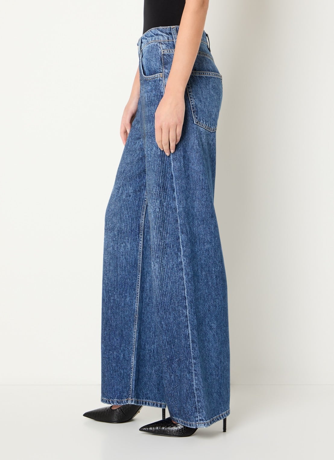Liu Jo High waist straight leg jeans met strass en steekzakken - detail 4 indigo