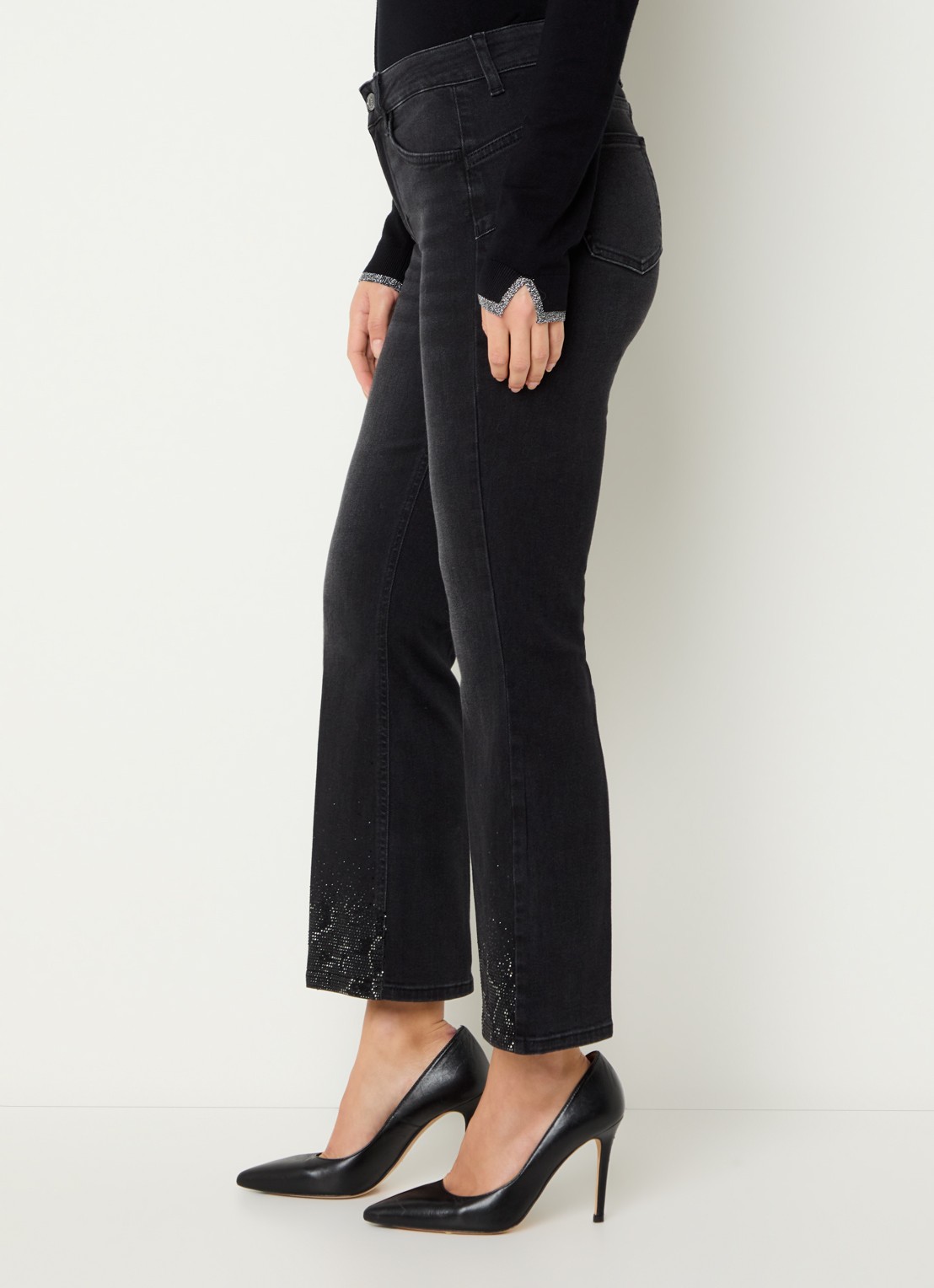 Liu Jo Low waist flared fit jeans met gekleurde wassing - detail 3 zwart