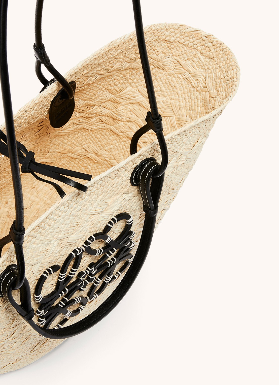 LOEWE Anagram Basket shopper met kalfsleren details - detail zwart