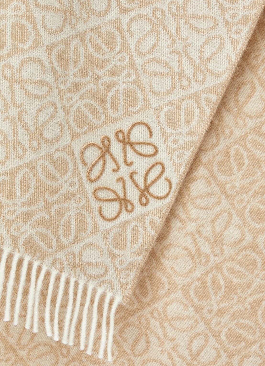 LOEWE Anagram sjaal in kasjmierblend met logo 180 x 38 cm - detail 4 beige