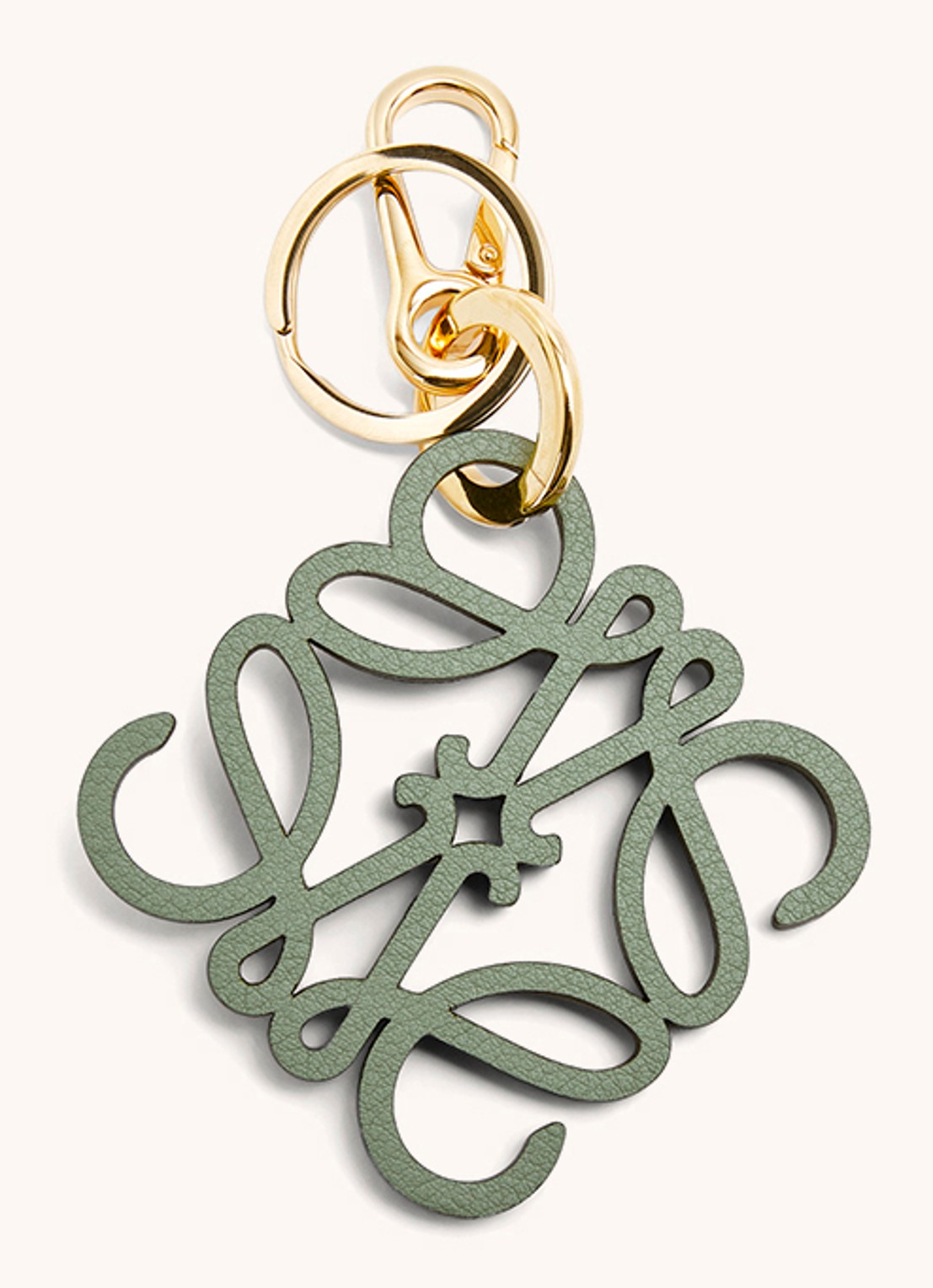 LOEWE Anagram sleutelhanger van kalfsleer - voorkant 2 lindegroen
