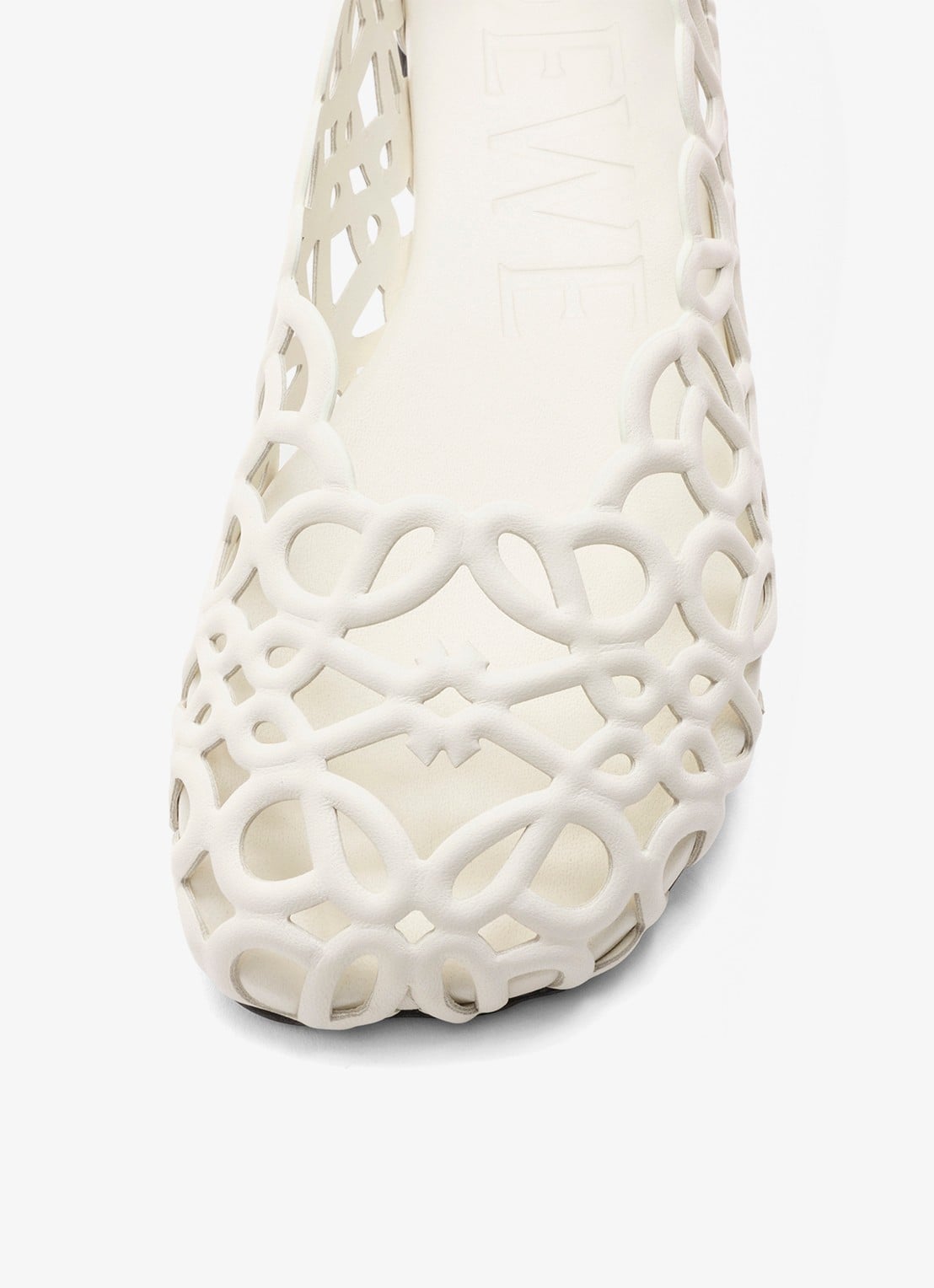 LOEWE Ballerina van lamsleer met opengewerkt dessin - detail 4 wit