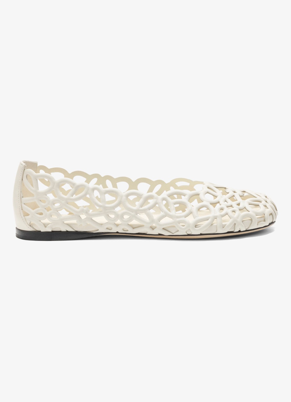 LOEWE Ballerina van lamsleer met opengewerkt dessin - voorkant wit