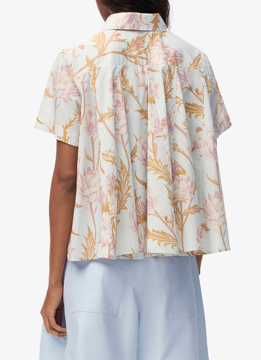 LOEWE Blouse met bloemenprint en borstzak - achterkant lichtblauw