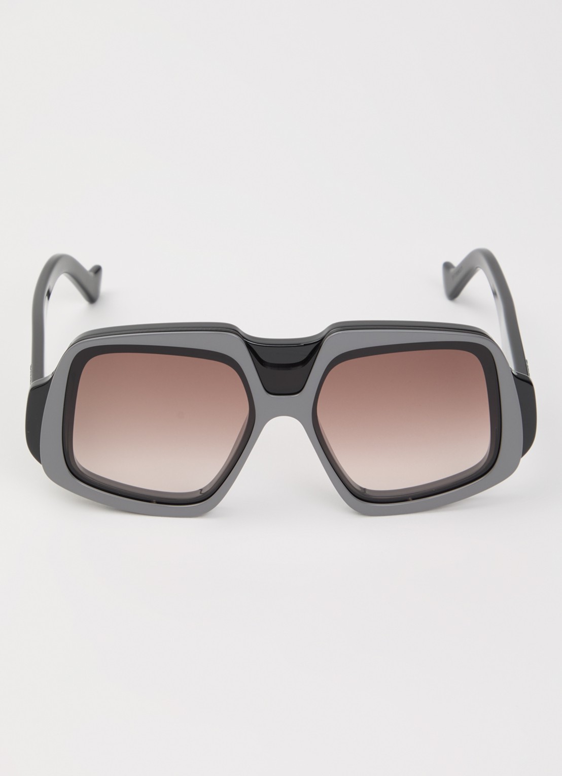 LOEWE Collage zonnebril LW40194I - detail zwart