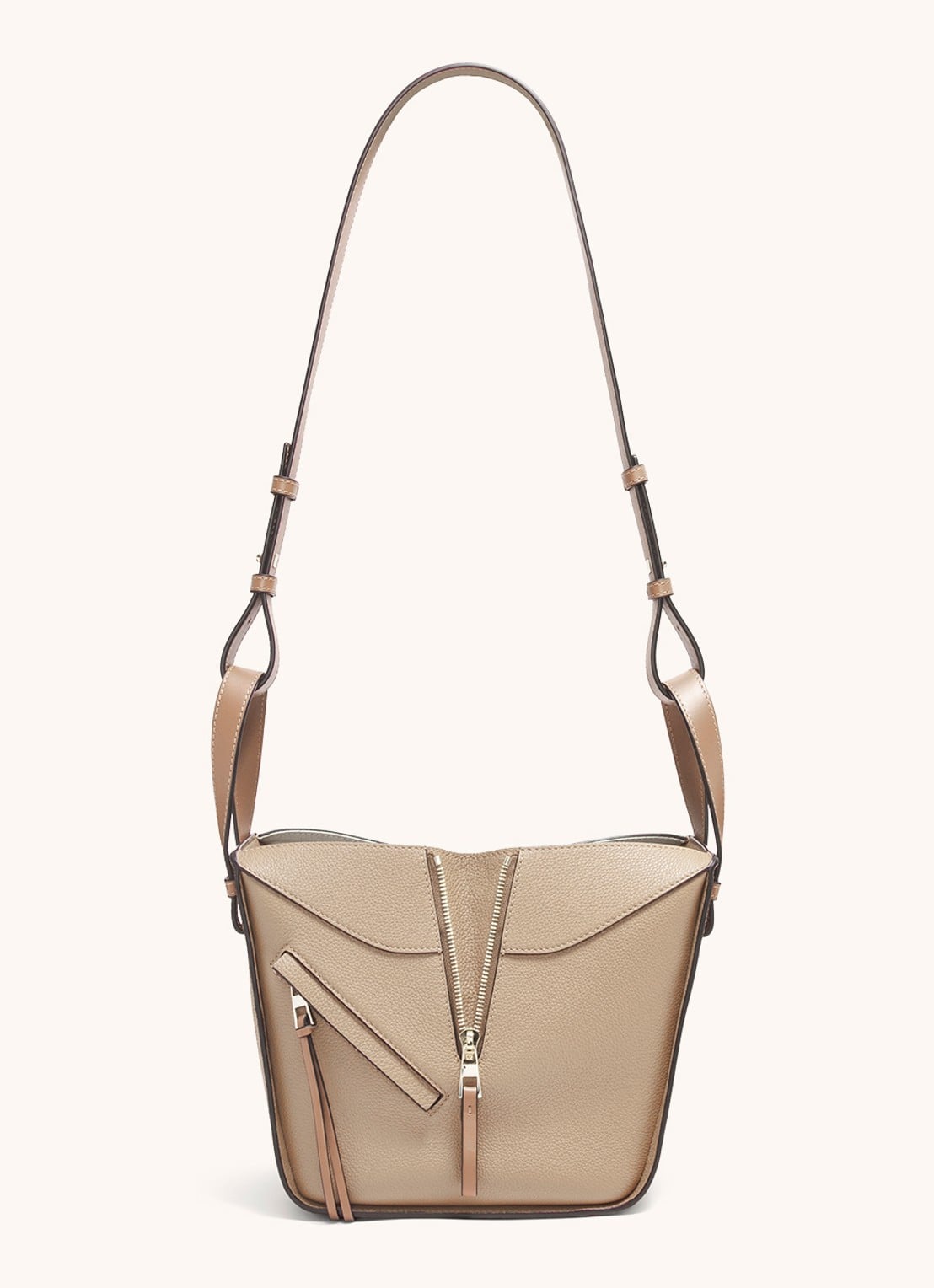 LOEWE Compact Hammock handtas van kalfsleer - detail 3 zand