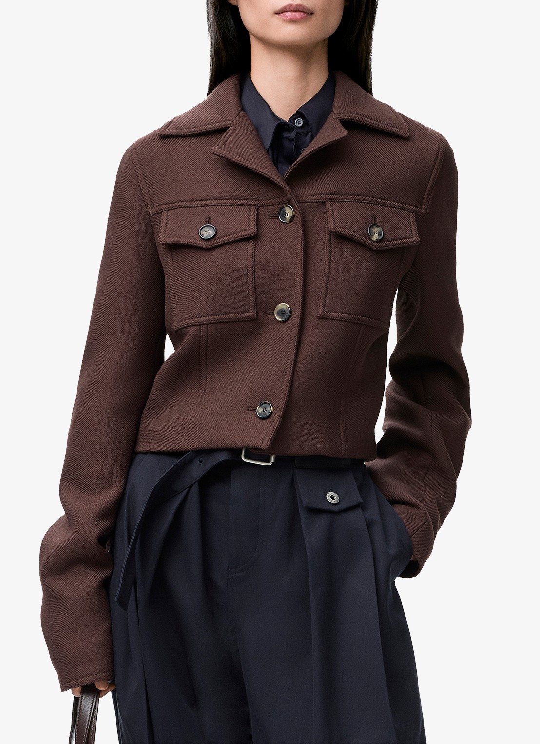 LOEWE Cropped jack in wolblend met klepzakken - detail 4 donkerbruin