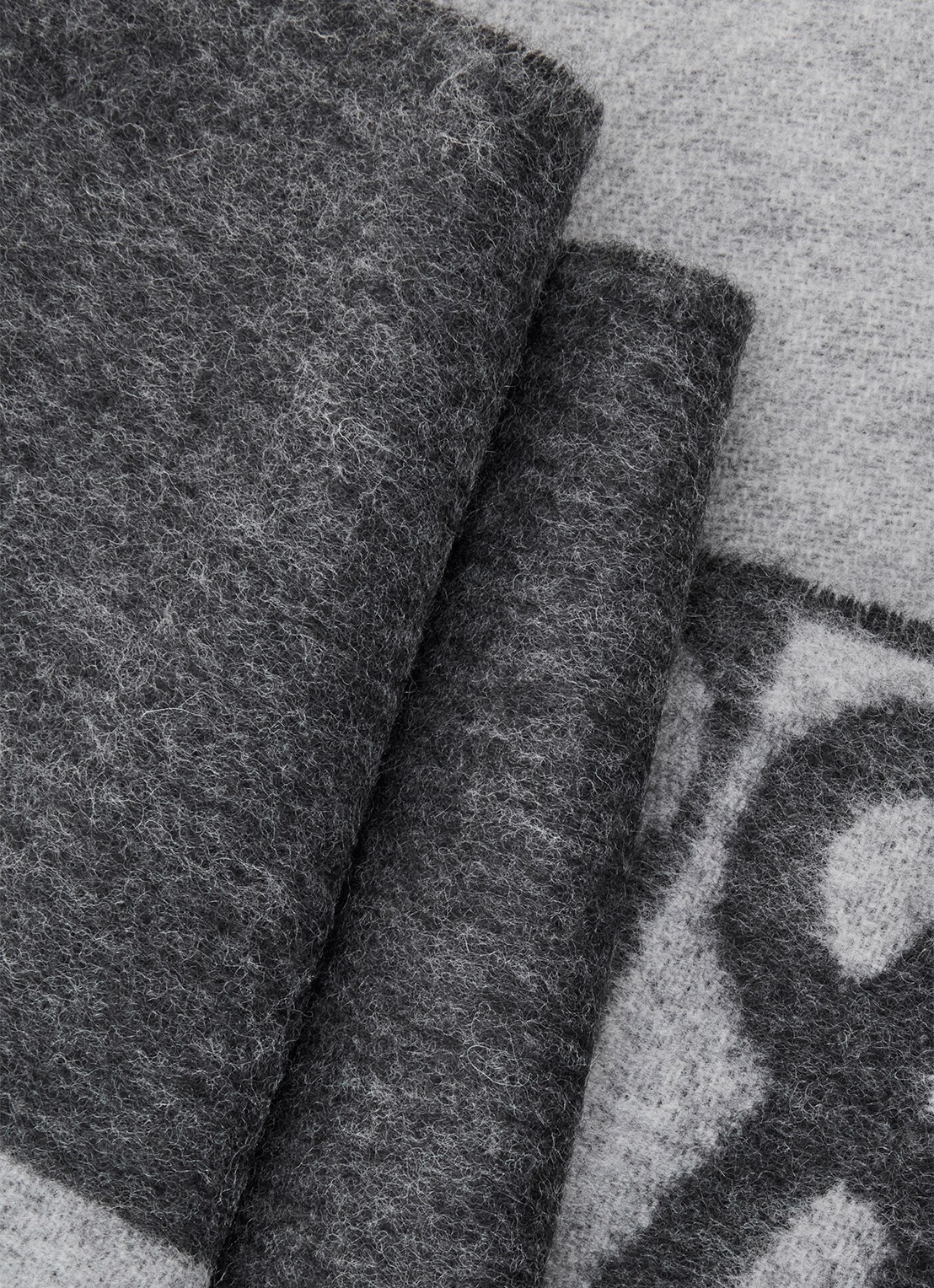 LOEWE Fijngebreide sjaal in kasjmierblend met logo 180 x 28 cm - detail grijs