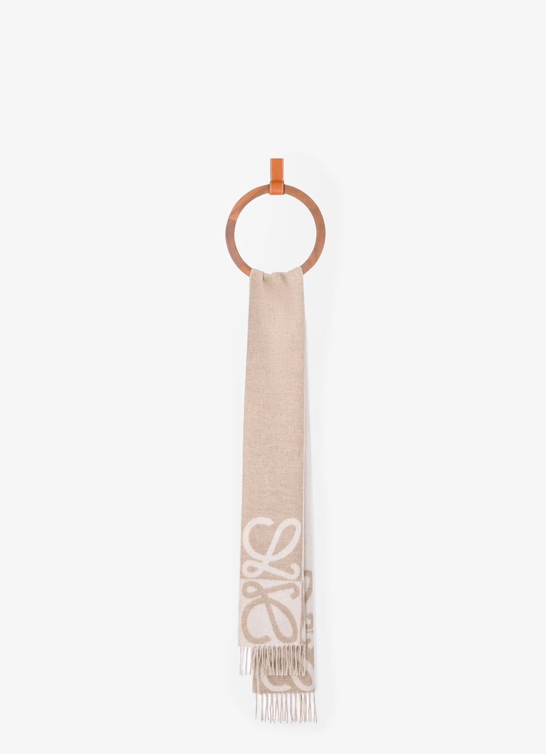 LOEWE Fijngebreide sjaal in kasjmierblend met logo 180 x 28 cm - voorkant 2 beige