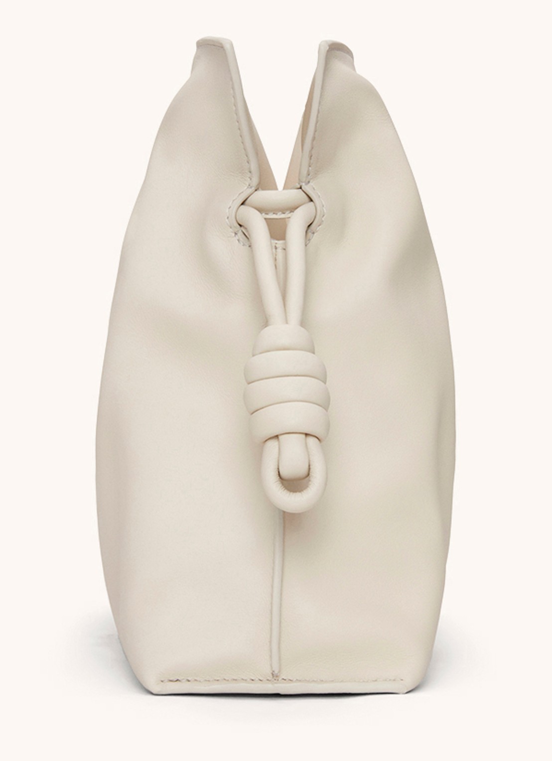 LOEWE Flamenco clutch van kalfsleer - detail 2 beige