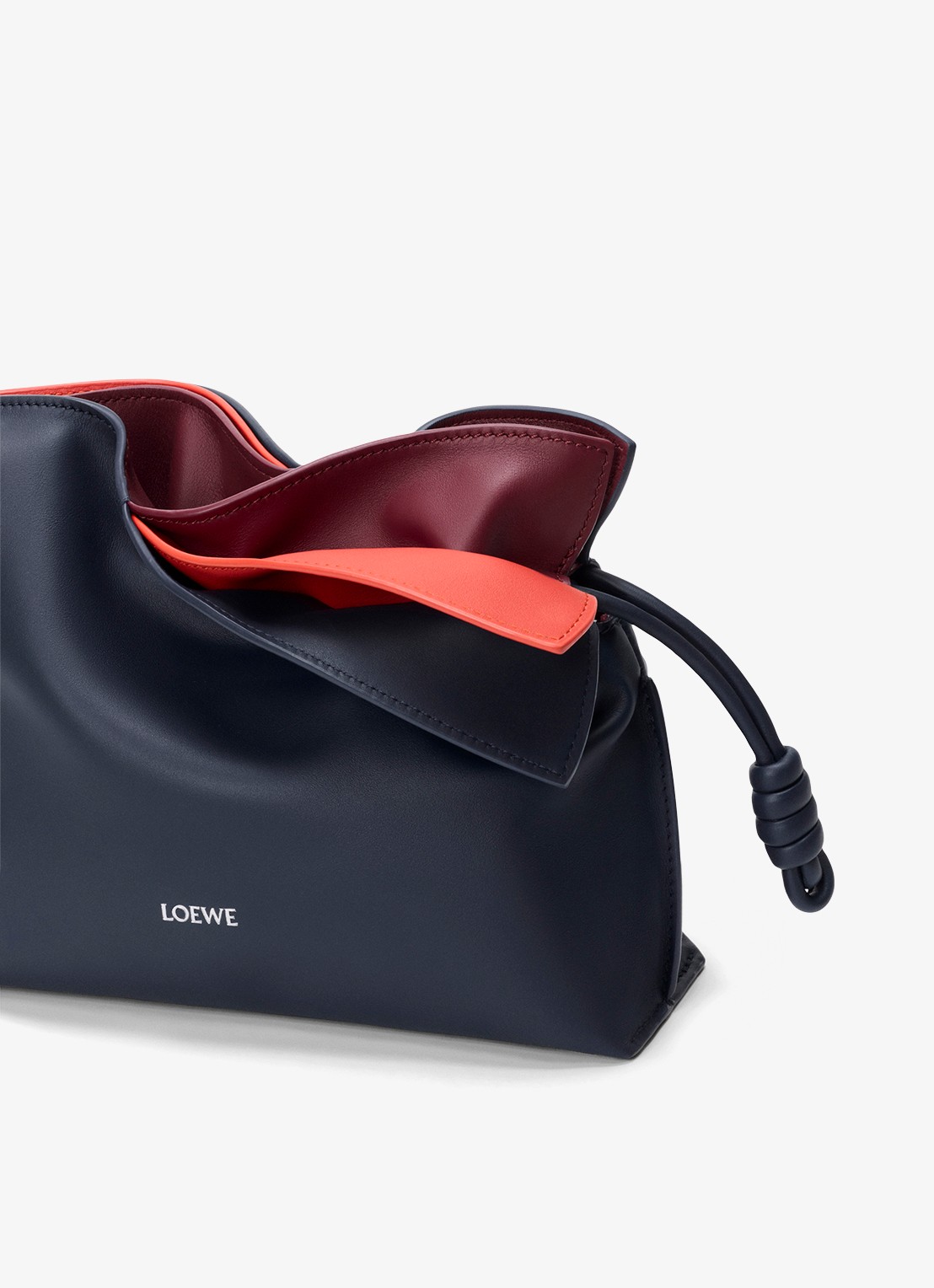 LOEWE Flamenco Layers Mini clutch van kalfsleer - detail 3 donkerblauw