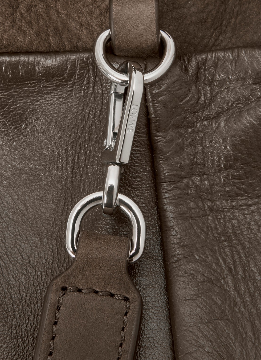 LOEWE Flamenco Medium clutch van kalfsleer - detail 8 bruin