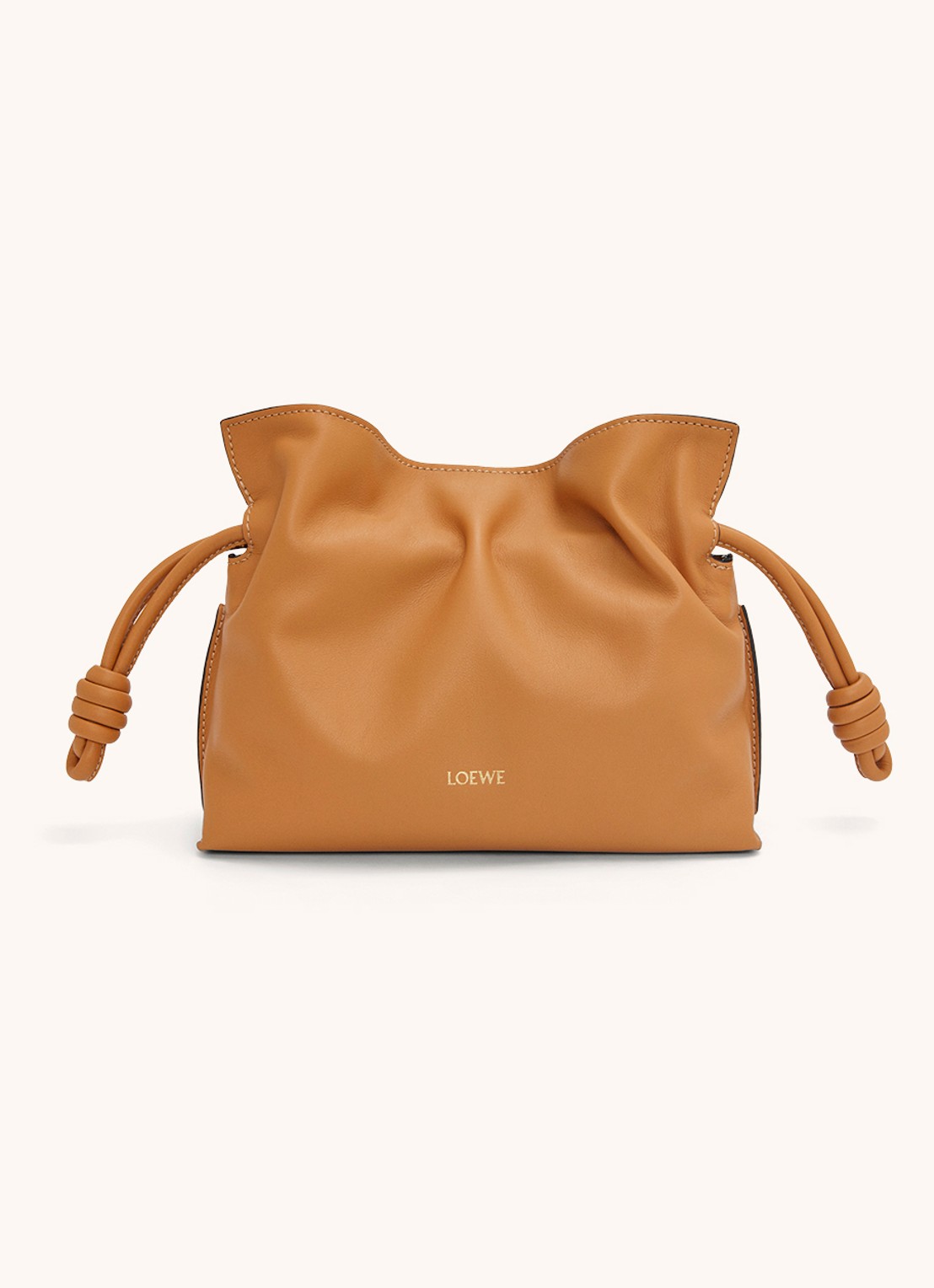 LOEWE Flamenco Mini clutch van kalfsleer - voorkant camel