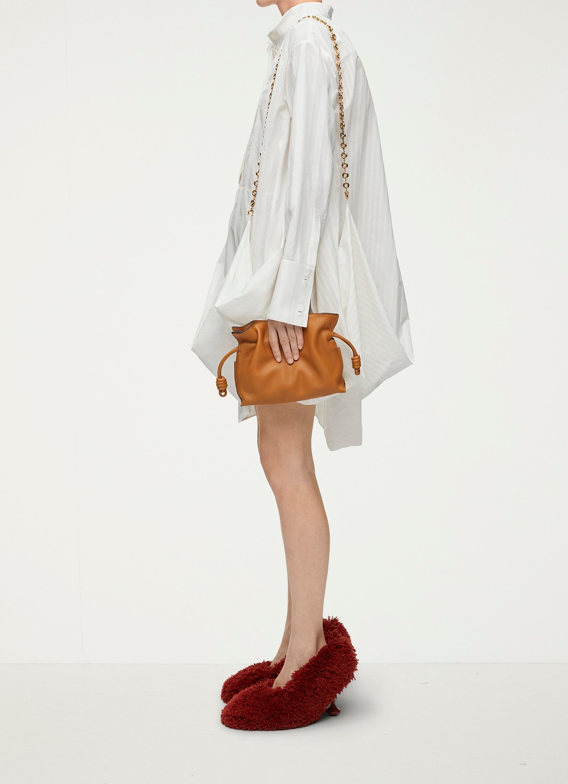 LOEWE Flamenco Mini clutch van kalfsleer - voorkant 2 camel