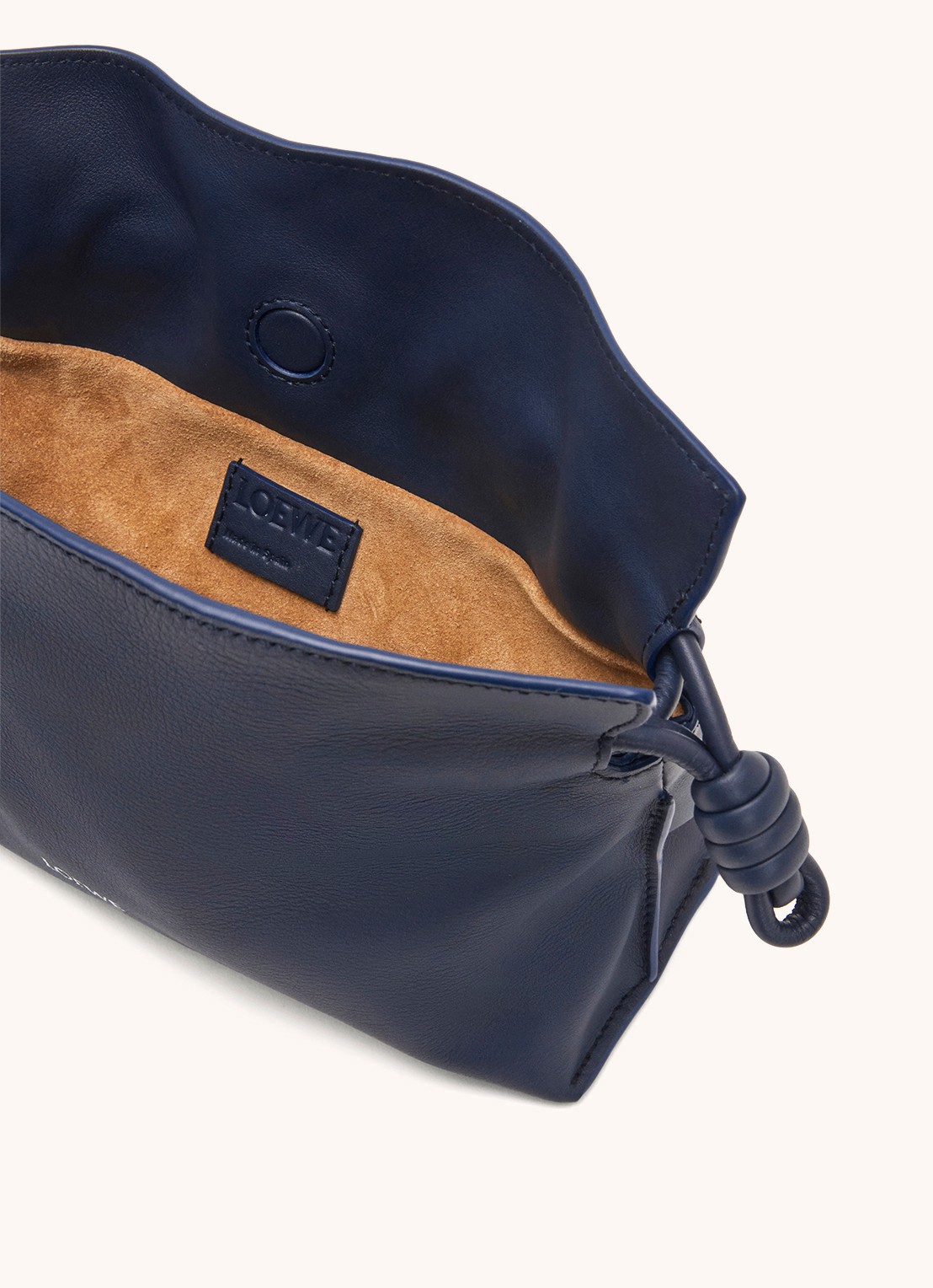 LOEWE Flamenco Mini clutch van kalfsleer - detail 2 donkerblauw