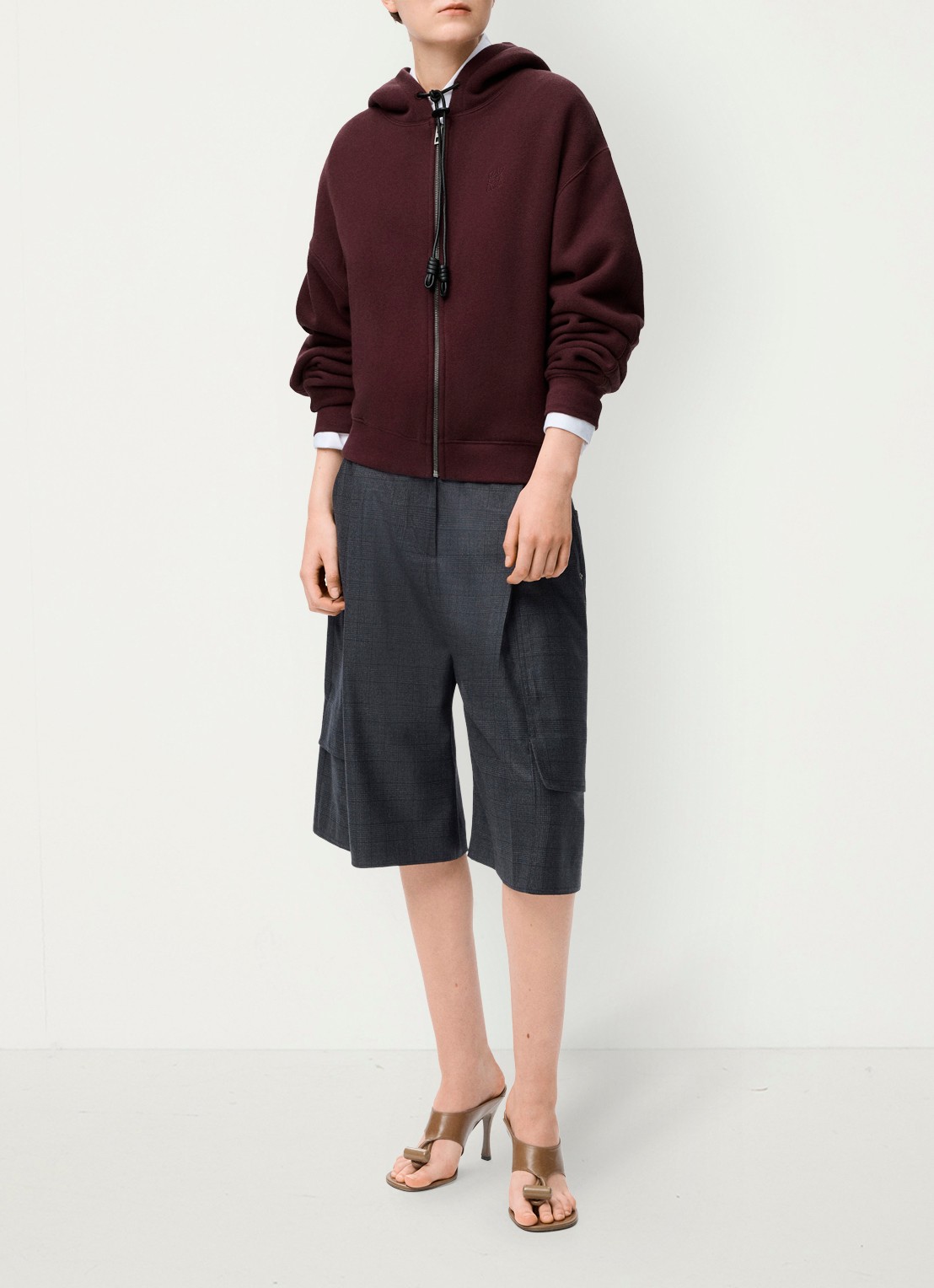 LOEWE Flamenco vest in kasjmierblend met logoborduring - voorkant 3 donkerrood