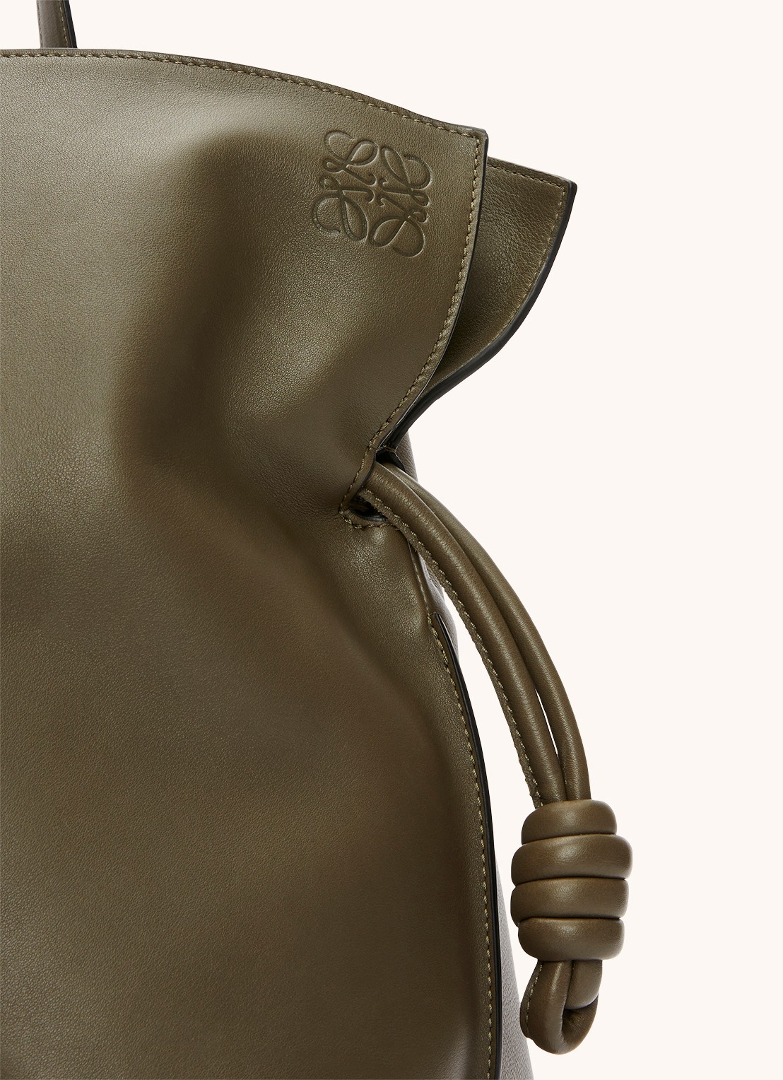LOEWE Flamenco XL schoudertas van kalfsleer - detail 5 olijfgroen
