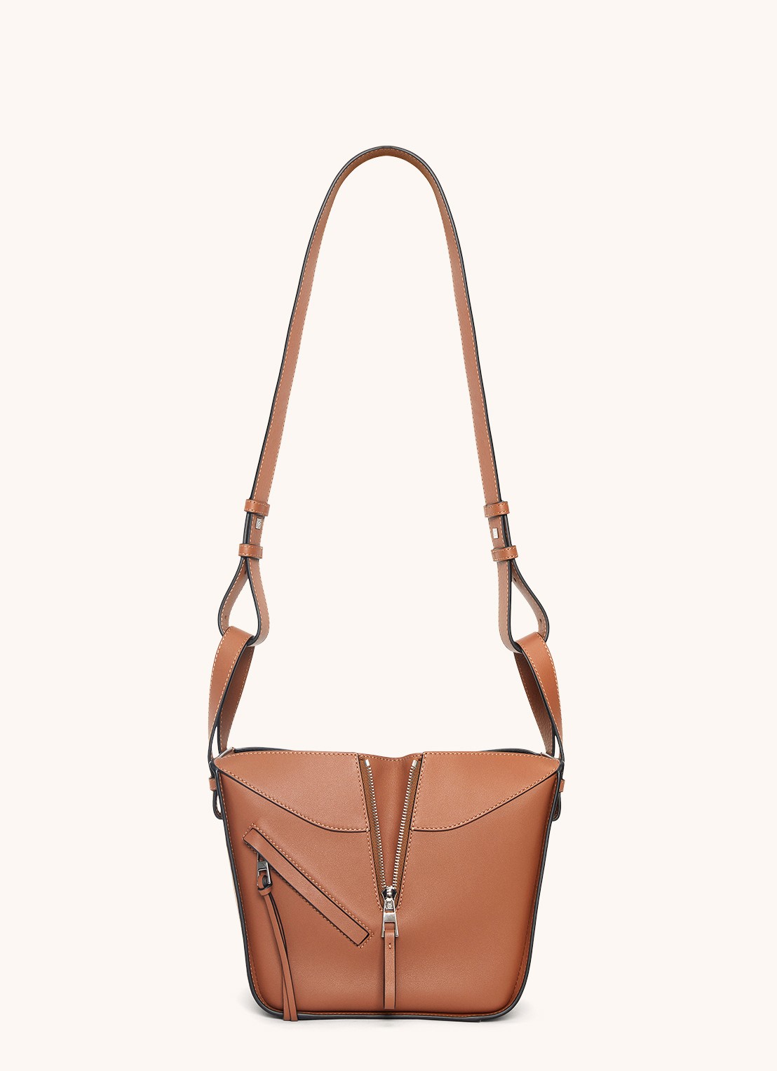 LOEWE Hammock handtas van kalfsleer - detail 6 camel