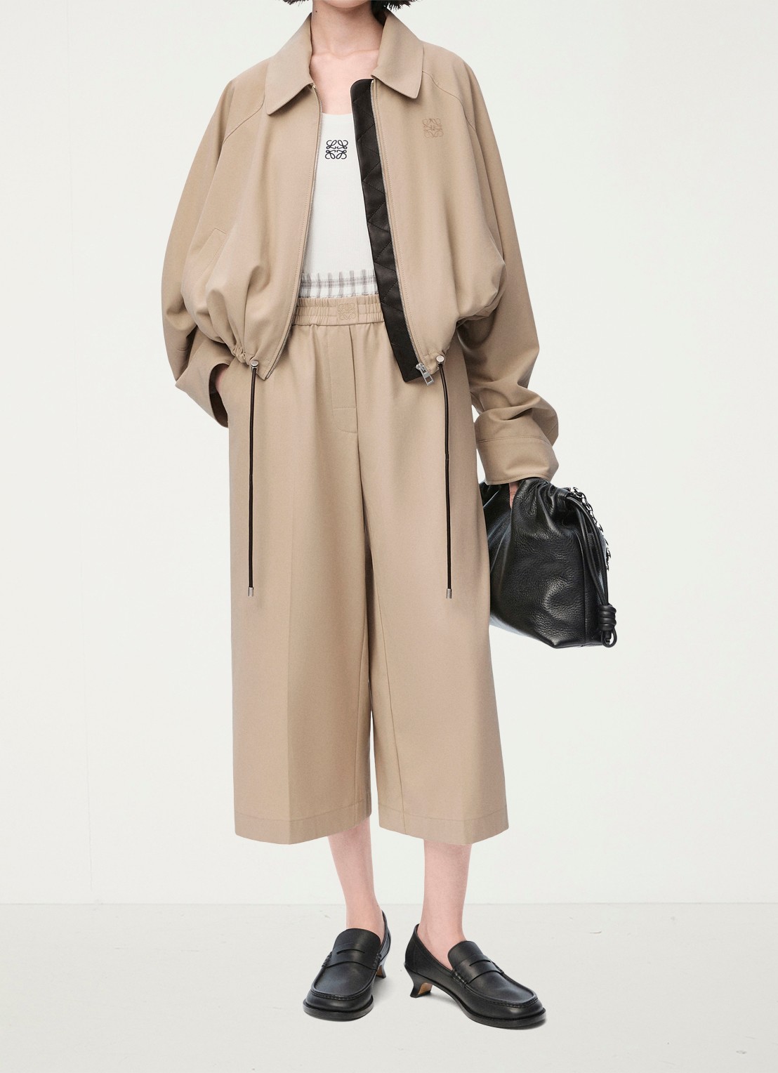 LOEWE High waist wide fit culotte met contrast - voorkant 4 beige