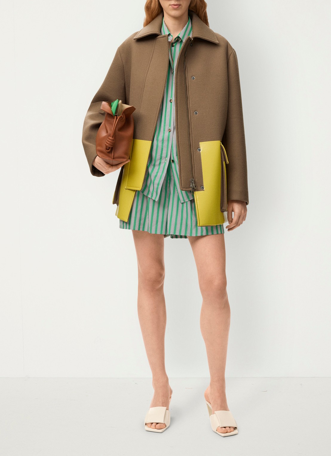 LOEWE High waist wide fit korte broek met streepprint - detail 5 groen