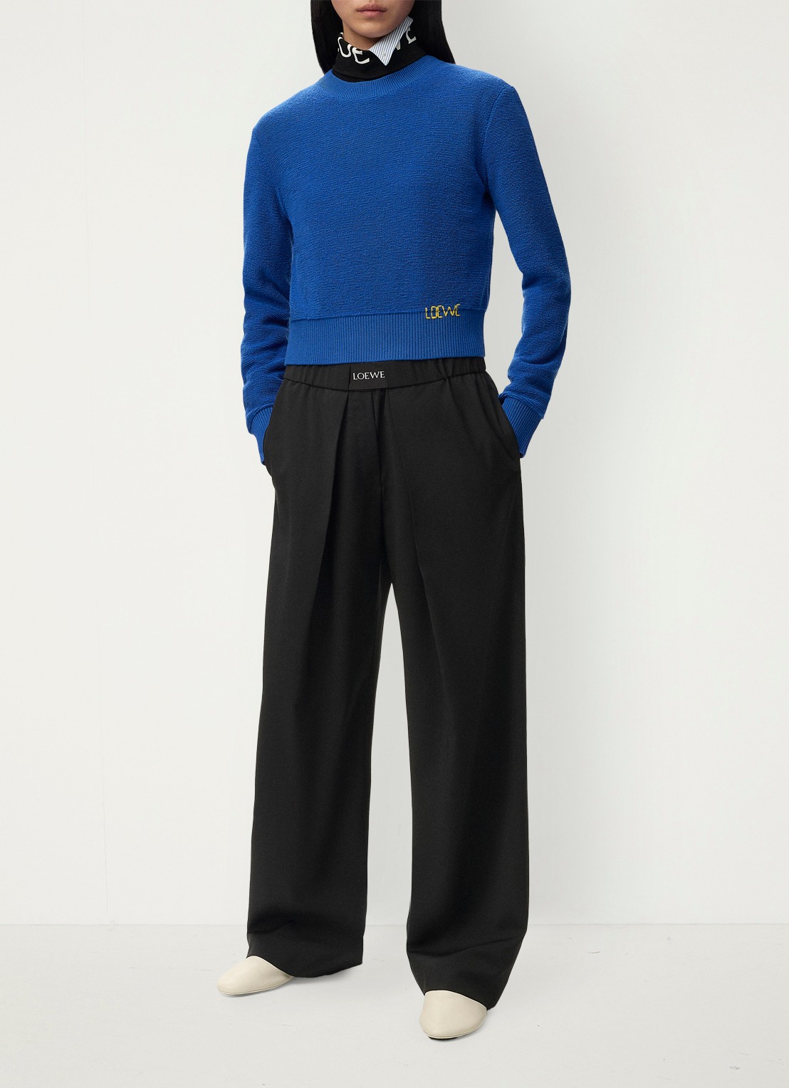 LOEWE High waist wide fit pantalon in wolblend met logo - voorkant 3 zwart