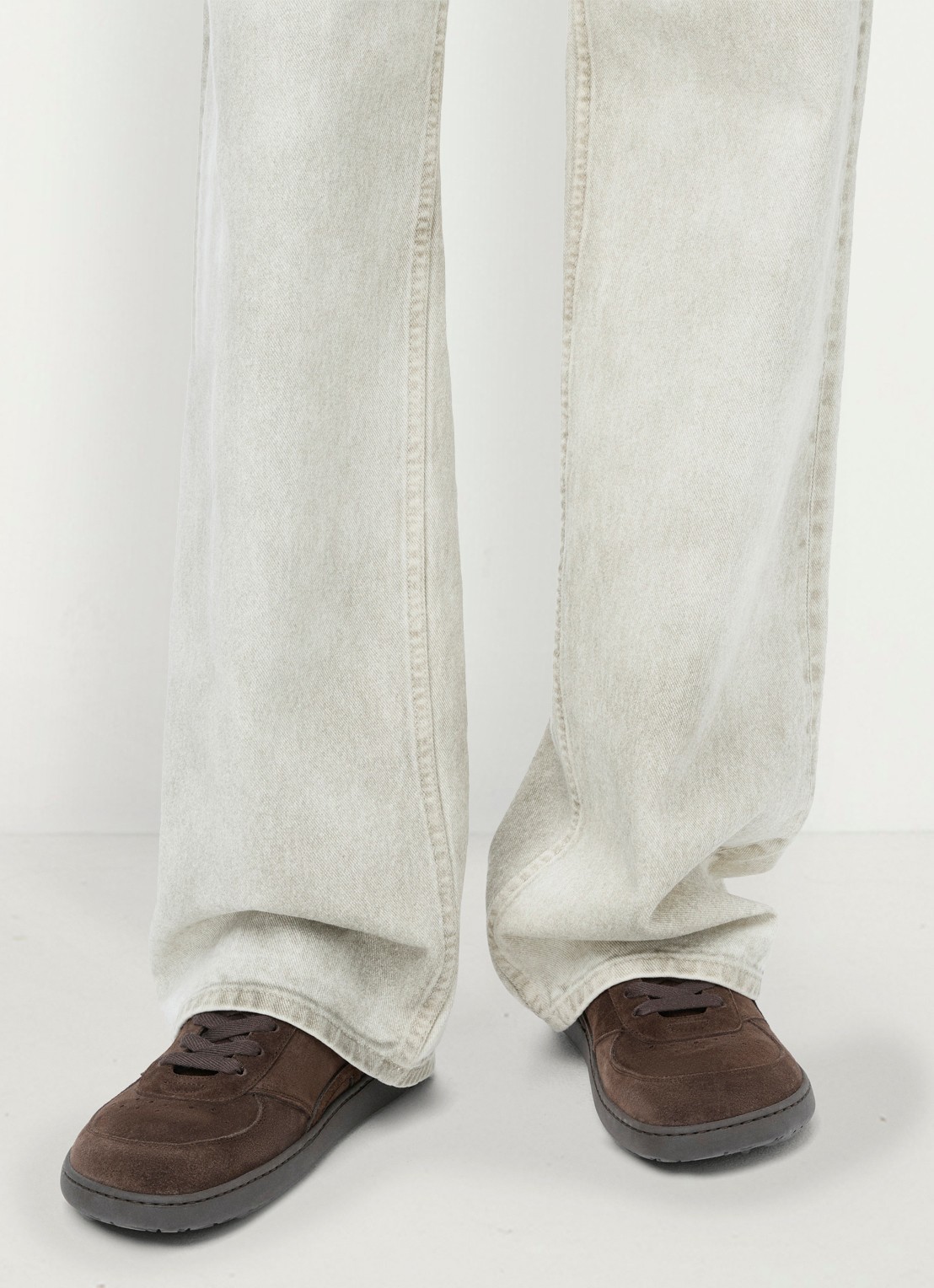 LOEWE Jambo sneaker van kalfssuède - voorkant 5 donkerbruin