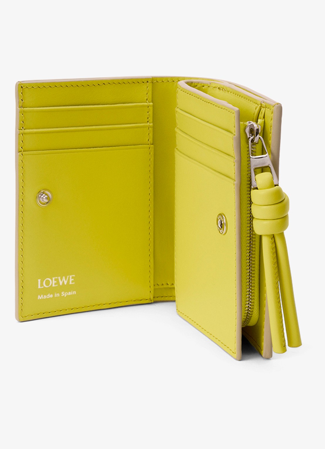 LOEWE Knot Compact portemonnee van kalfsleer - detail 3 beige