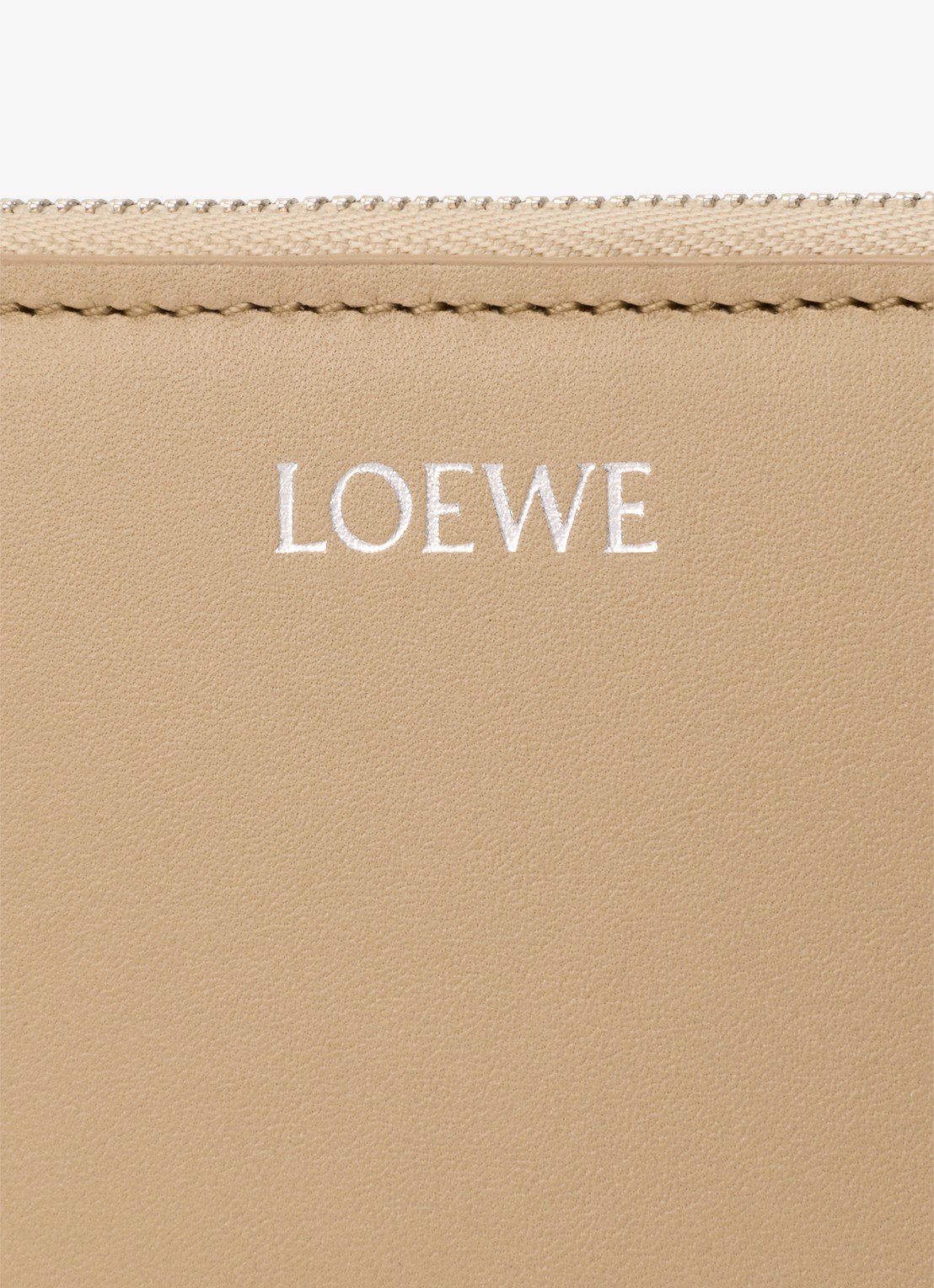 LOEWE Knot portemonnee van kalfsleer - detail 3 beige