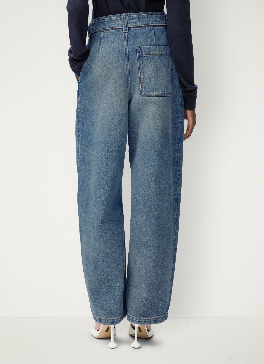 LOEWE Mid waist loose fit jeans met ceintuur - achterkant 6 indigo
