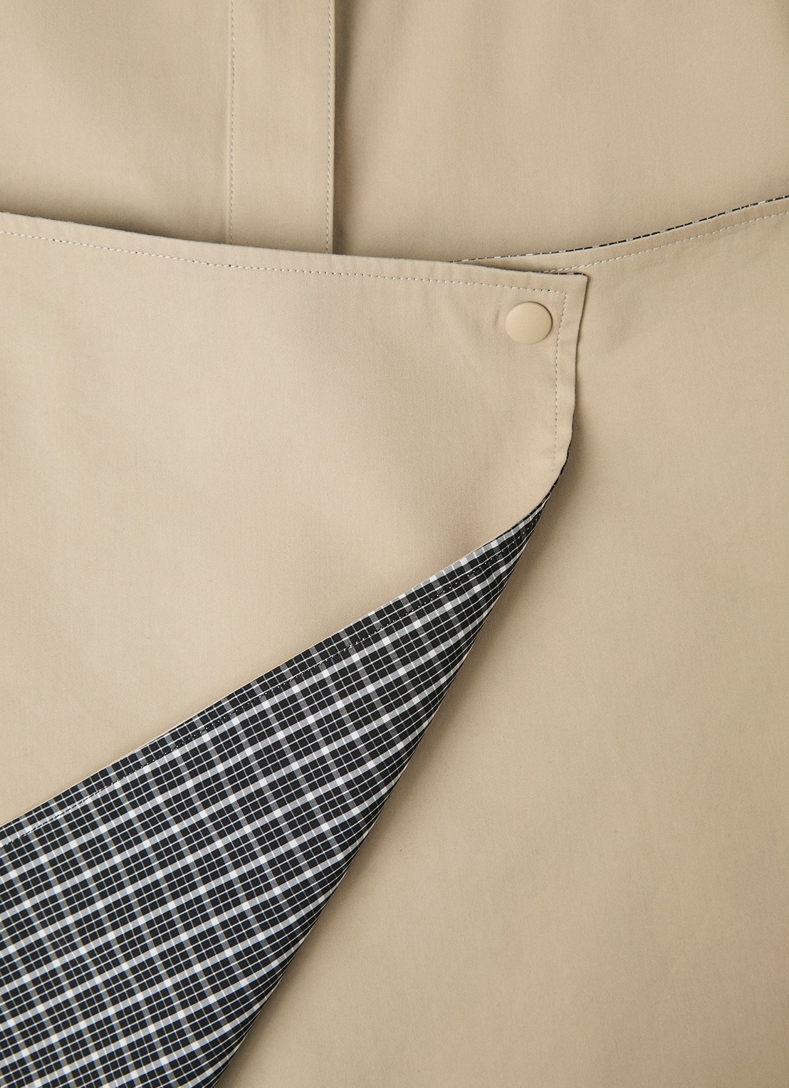 LOEWE Mini jurk in zijdeblend met omslag - detail 3 beige