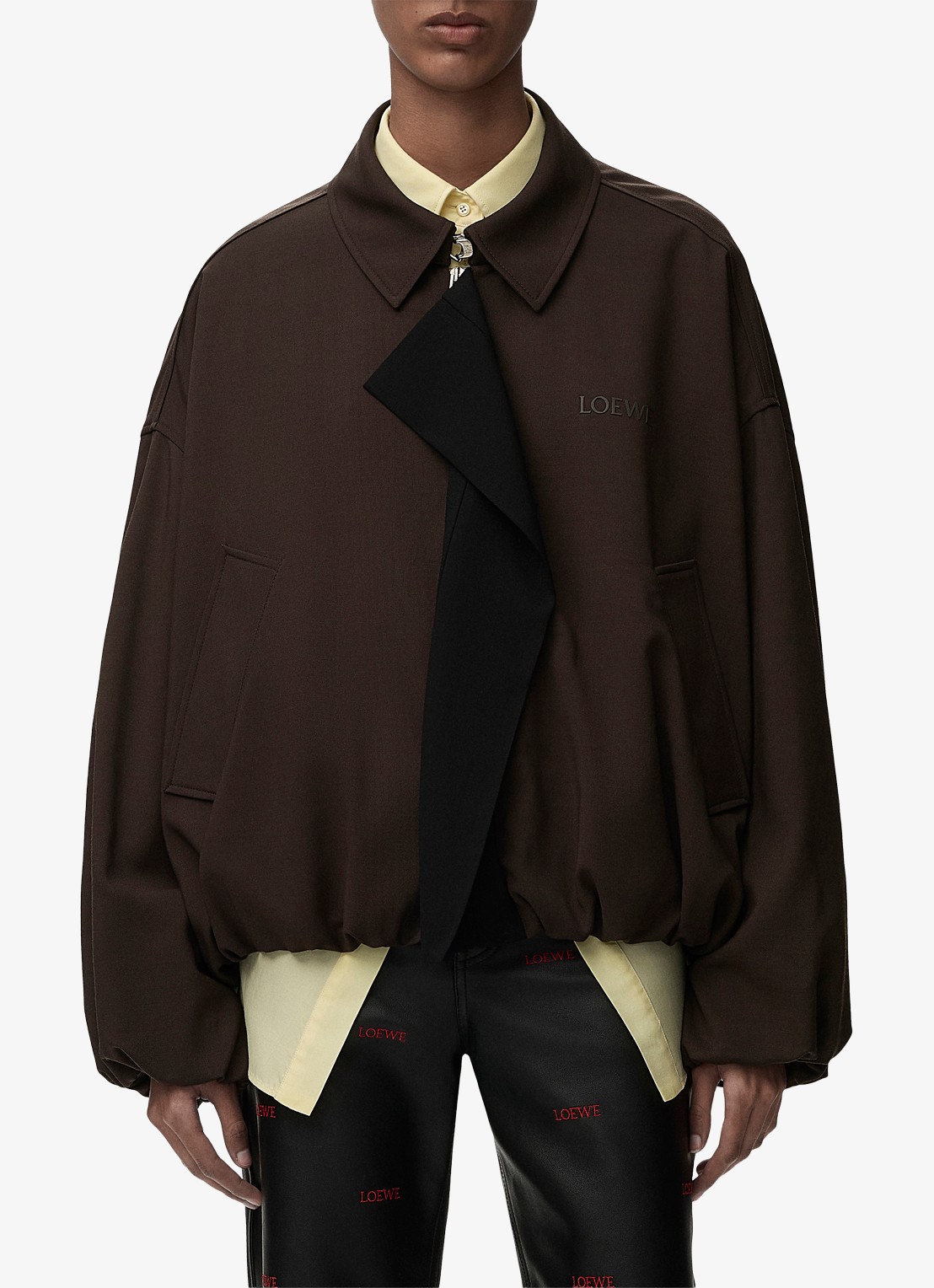 LOEWE Oversized jack in wolblend met steekzakken en logoborduring - detail bruin