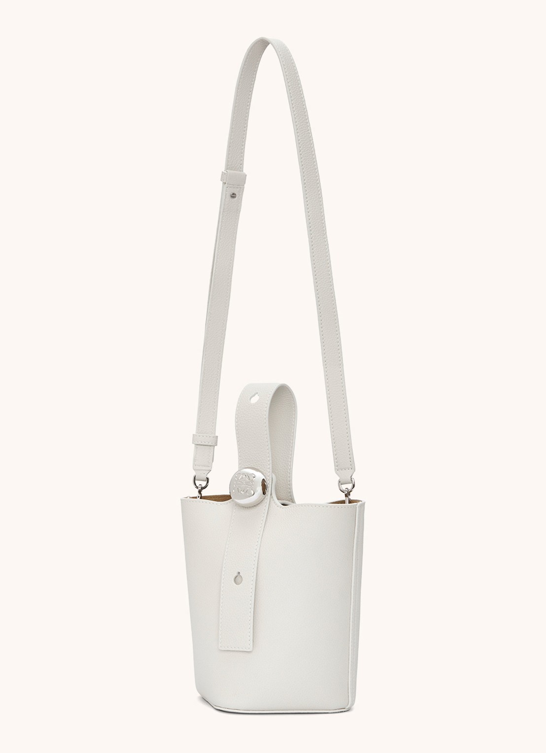 LOEWE Pebble Bucket Mini crossbodytas van kalfsleer - detail 5 wit