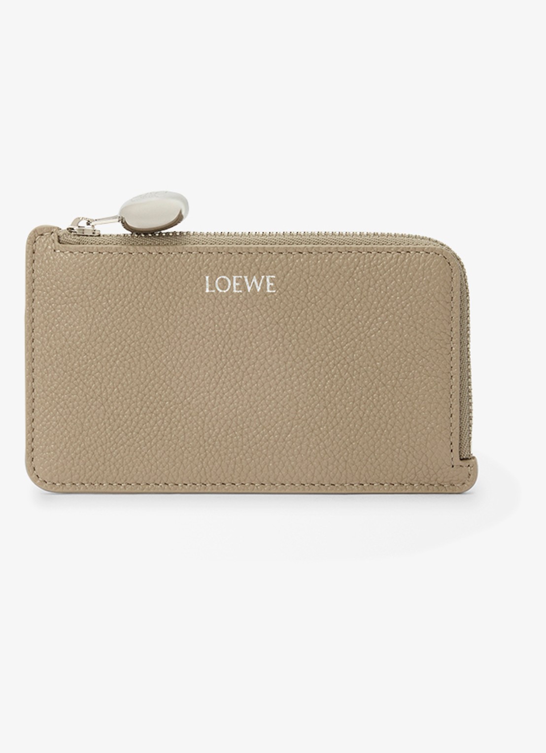 LOEWE Pebble pasjeshouder van kalfsleer - voorkant zand
