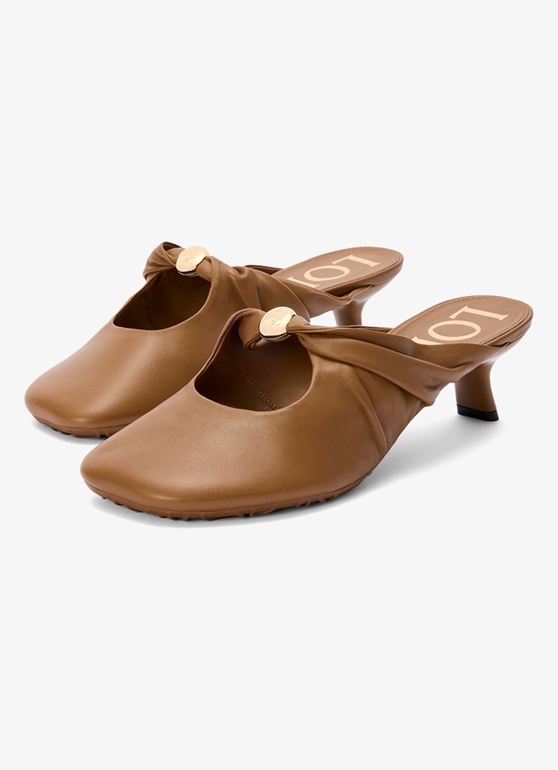 LOEWE Pebble Soft 45 muiltje van lamsleer - detail bruin