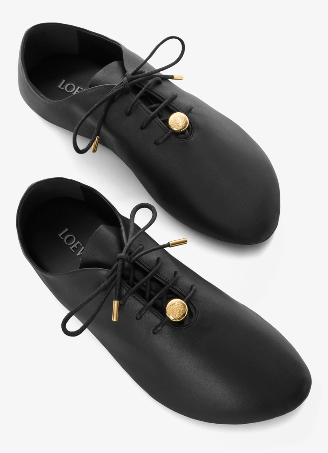 LOEWE Pebble Soft Lace-Up sneaker van kalfsleer - detail zwart