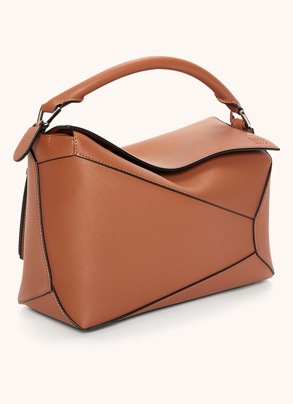 LOEWE Puzzle Edge handtas van kalfsleer - achterkant cognac