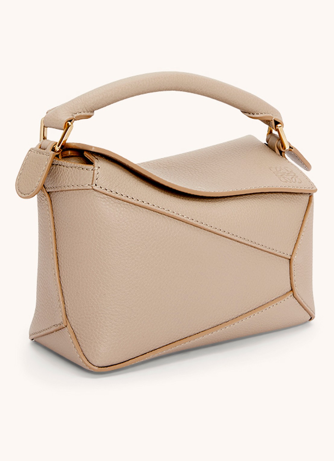LOEWE Puzzle Edge Mini handtas van kalfsleer - achterkant zand