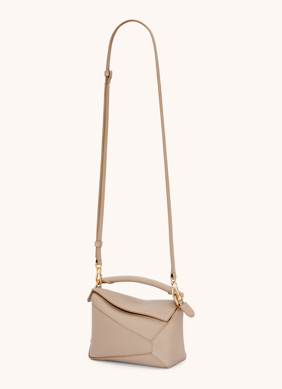 LOEWE Puzzle Edge Mini handtas van kalfsleer - detail 4 zand