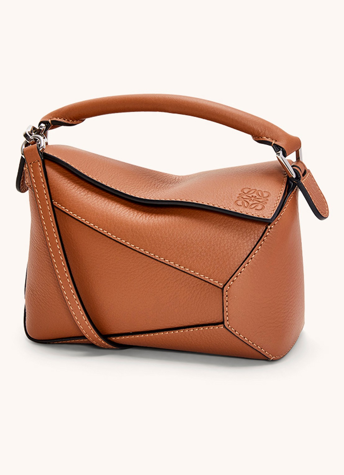 LOEWE Puzzle Edge Mini handtas van kalfsleer - voorkant 2 lichtbruin