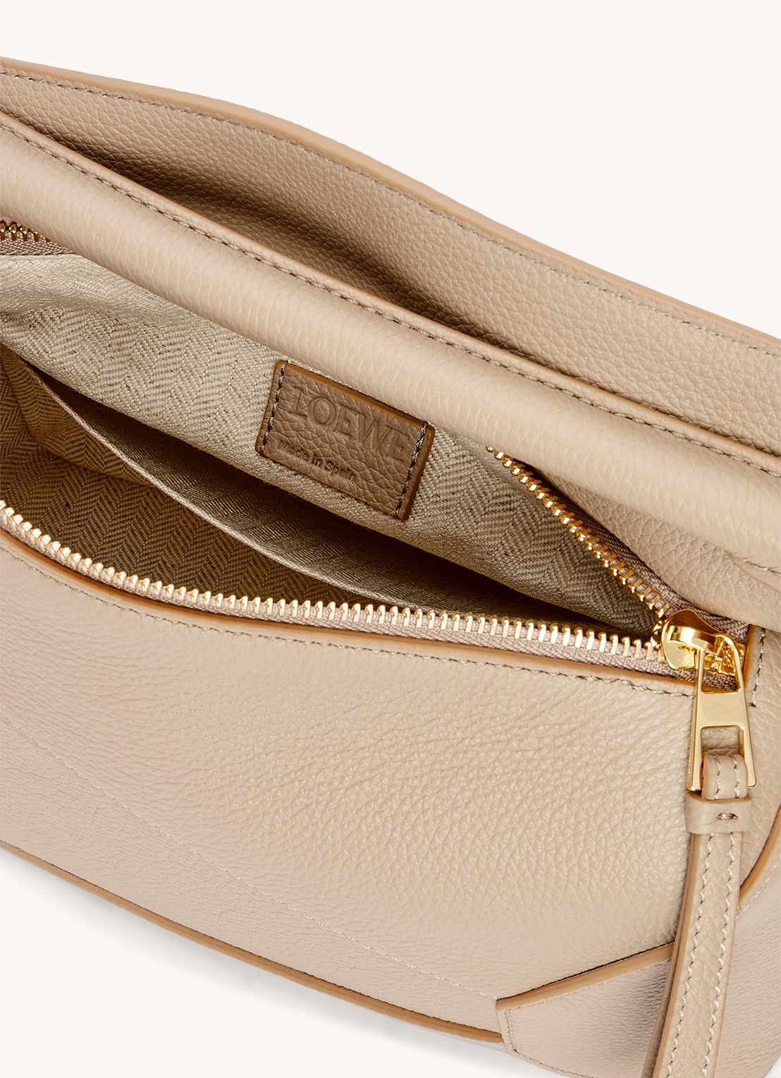 LOEWE Puzzle Edge Small handtas van kalfsleer - detail 6 zand