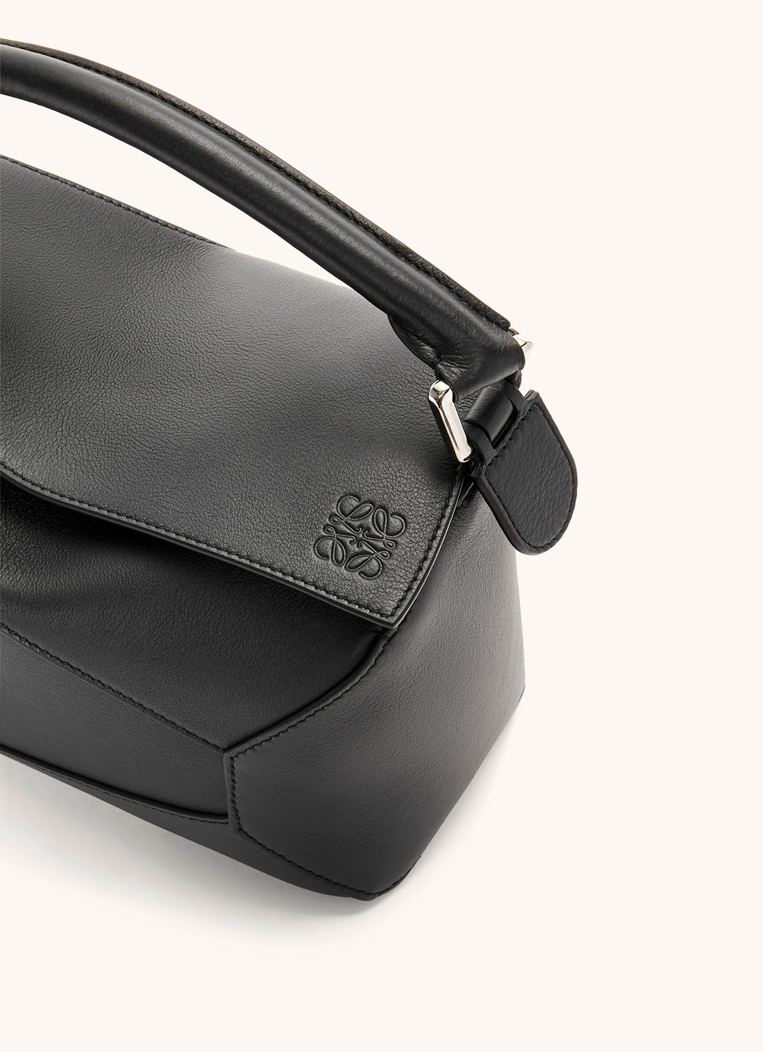 LOEWE Puzzle Edge Small handtas van kalfsleer - detail 7 zwart