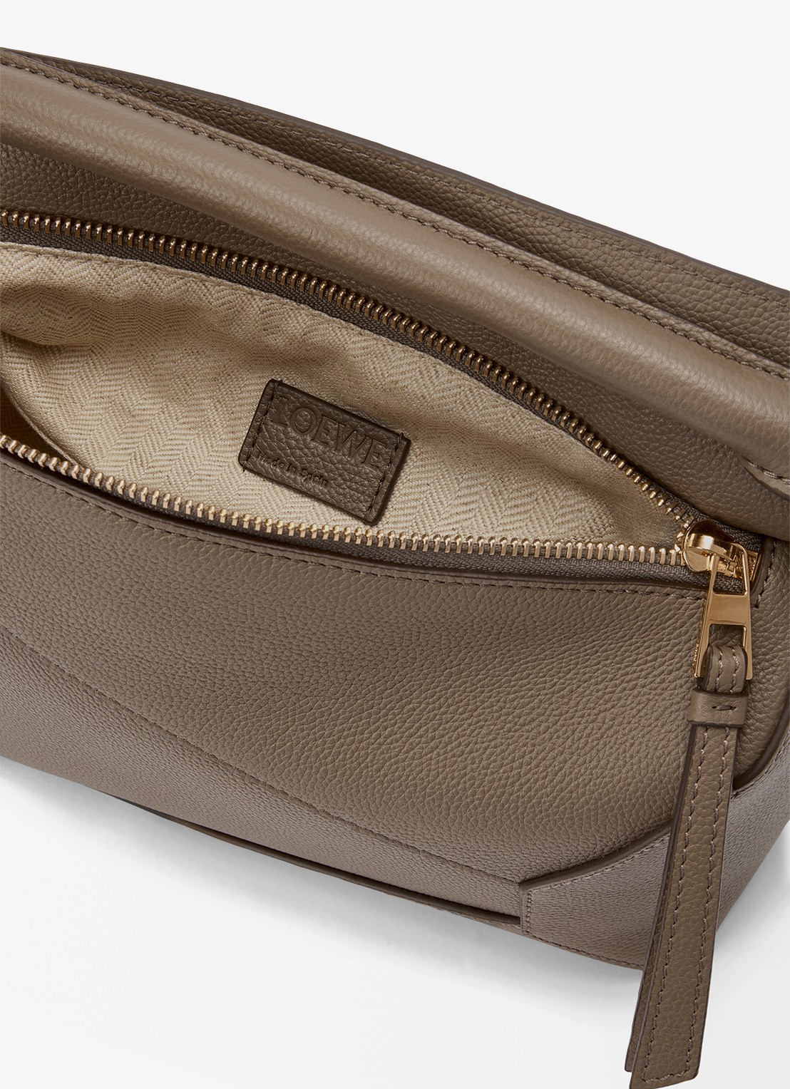 LOEWE Puzzle Edge Small handtas van kalfsleer - detail 6 taupe