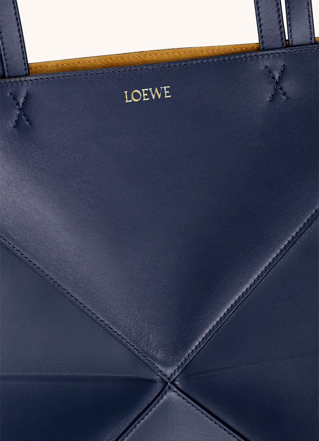LOEWE Puzzle Fold Medium shopper van kalfsleer - detail 5 donkerblauw
