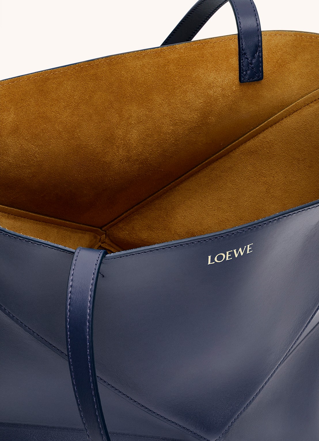 LOEWE Puzzle Fold Medium shopper van kalfsleer - detail 7 donkerblauw